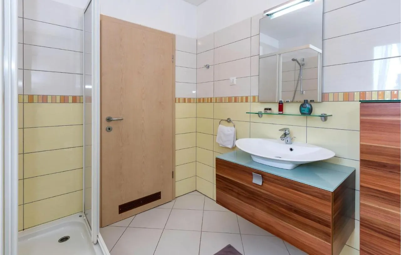 Cozy Home In Medulin With Sauna Croatie